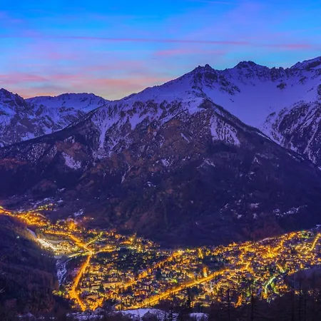 Rebecca's House Few Steps From Skiing - Happy *